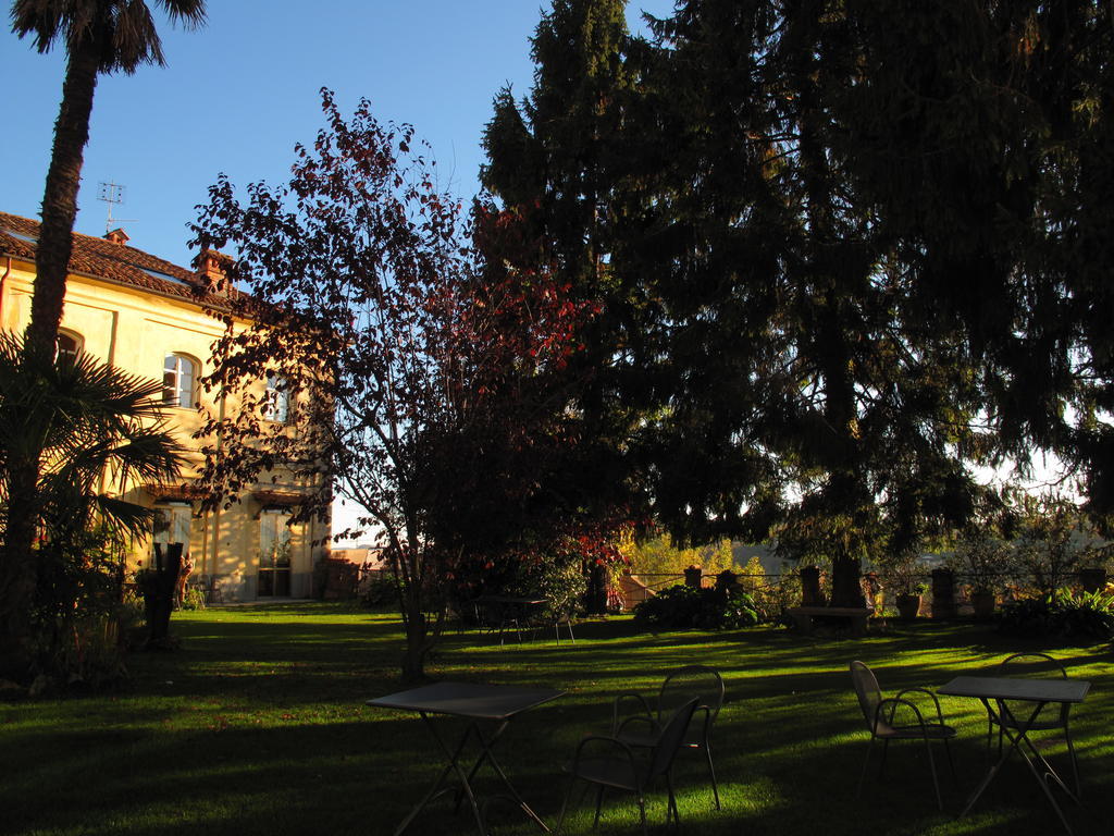 Albergo Real Castello Verduno Екстериор снимка